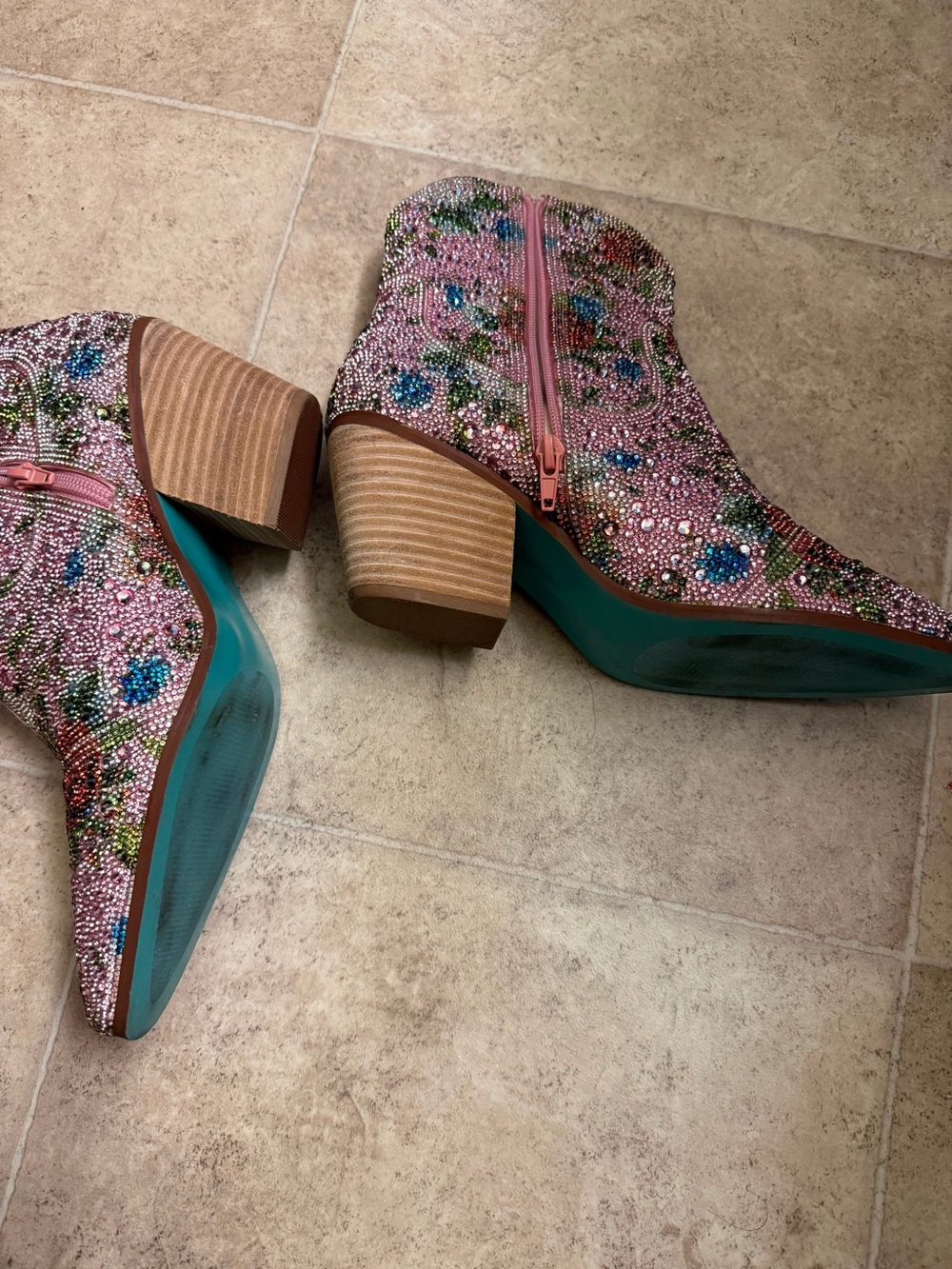 Betsey Johnson Pink Floral Crystal Western Booties Sz: 9.5 M - Picture 5 of 10